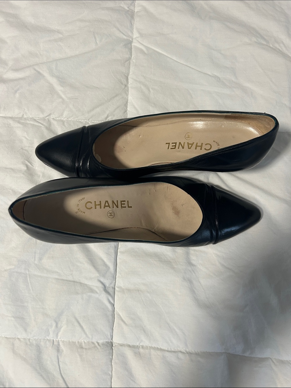 CHANEL Black Leather Pointed-Toe Heels - Picture 4 of 9